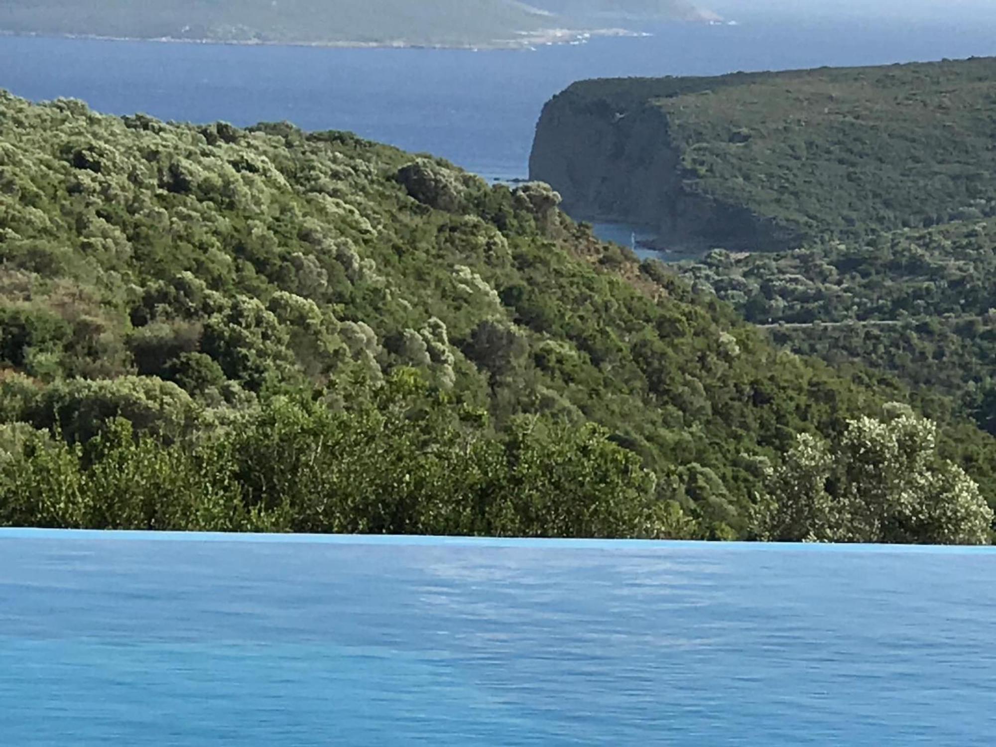 Luxurious Villa In Peloponnese With Swimming Pool Kamária Buitenkant foto