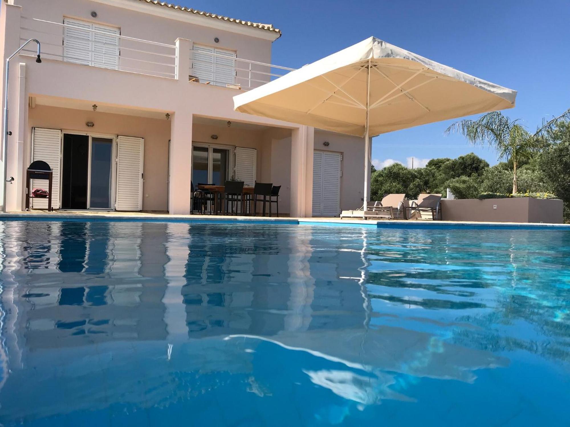 Luxurious Villa In Peloponnese With Swimming Pool Kamária Buitenkant foto
