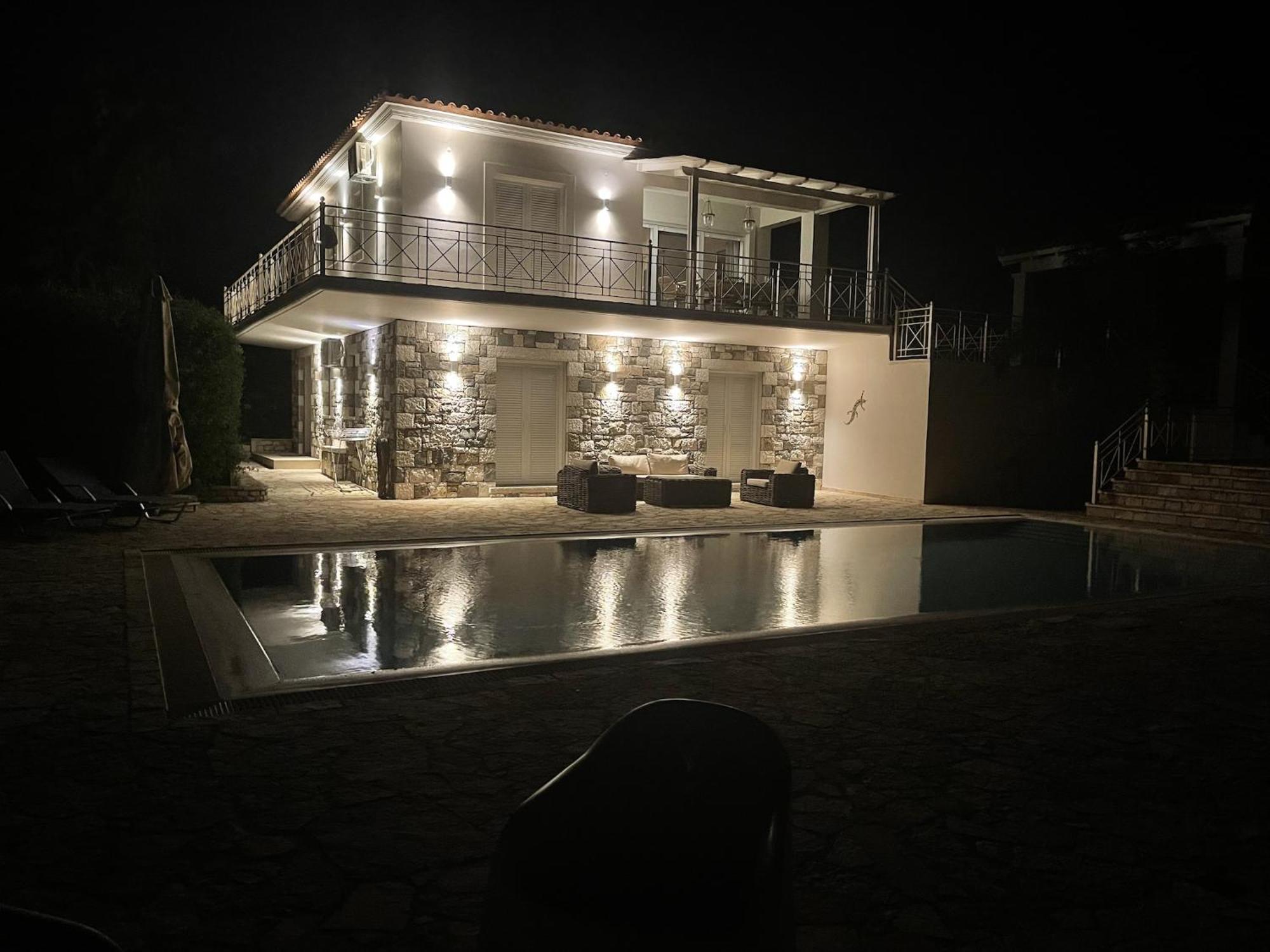 Luxurious Villa In Peloponnese With Swimming Pool Kamária Buitenkant foto